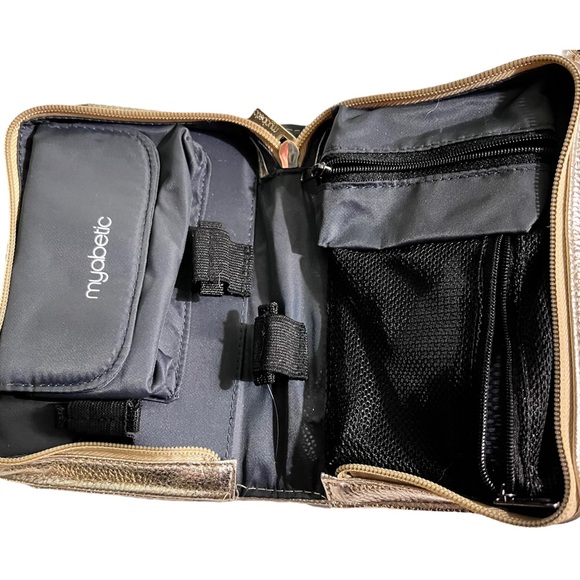 Myabetic || Marie Diabetes Crossbody - Picture 7 of 8